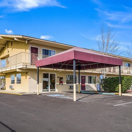 Americas Best Value Inn - Петалума Екстериор снимка