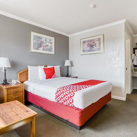 Americas Best Value Inn - Петалума Екстериор снимка